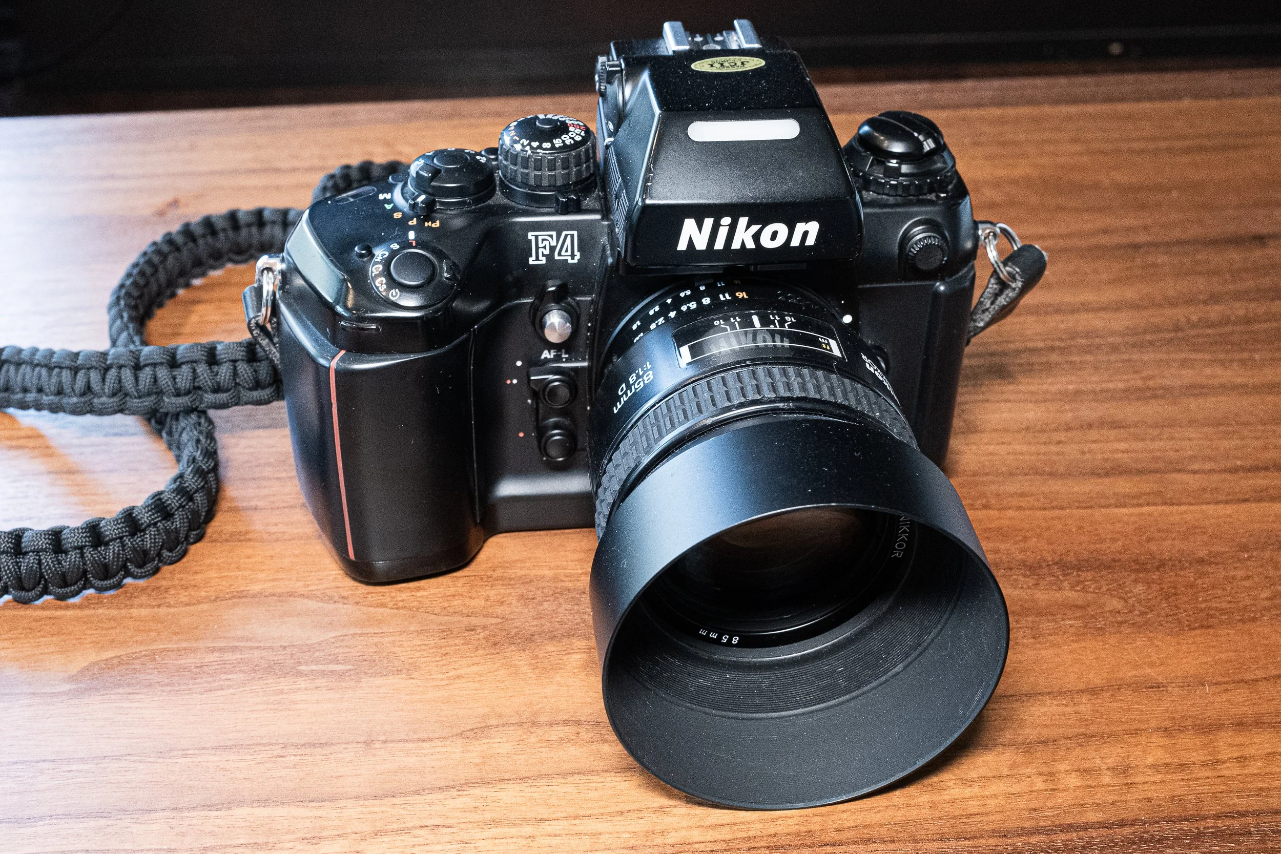 Nikon F4 — Broken Camera . Club